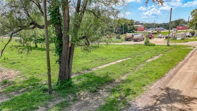 204 E 3rd St, Urich, MO 64788 - photo 5