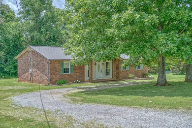 639 Cindy Dr, Cookeville, TN 38506 - photo 2