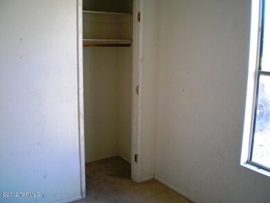 2nd bedroom closet