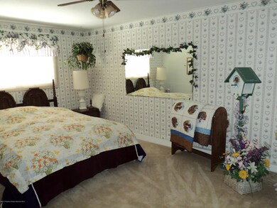 344 Riverview 007