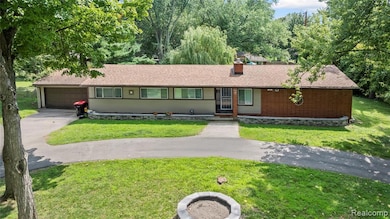 19633 Mahon St, Southfield, MI 48075 - photo 2