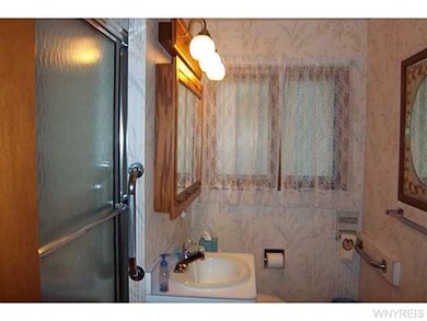 40 Jesella Dr N, North Tonawanda, NY 14120 - photo 7