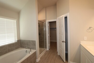 1178 Filly Creek Dr, Alvin, TX 77511 - photo 4