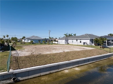 View of yard featuring a residential view