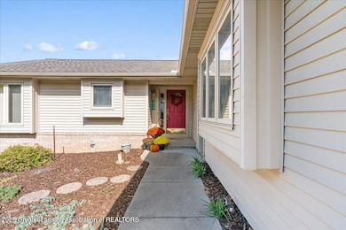 5910 Cabrena Dr, Lansing, MI 48917 - photo 3