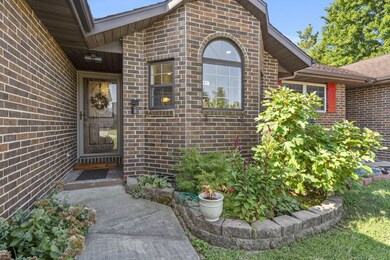 1286 W Bridgewood Place, Nixa, MO 65714 - photo 2