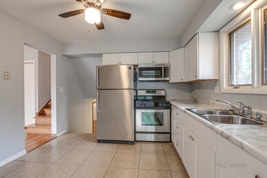 2011 N Jackson St, Waukegan, IL 60087 - photo 5