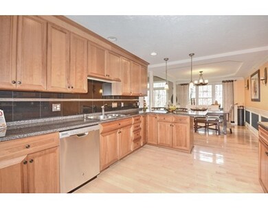 71 Lebeaux Dr unit 71, Shrewsbury, MA 01545 - photo 4