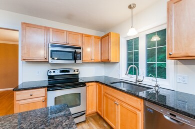 47 Stonehedge Rd, Franklin, MA 02038 - photo 3