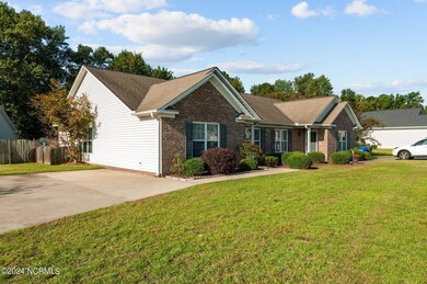 2608 Sawgrass Dr unit A, Winterville, NC 28590 - photo 2