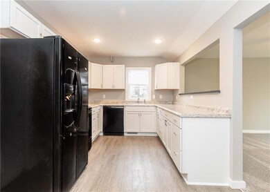 1253 E 33rd Ct, Des Moines, IA 50317 - photo 6