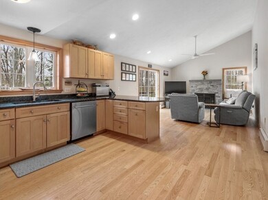 12 Newton Dr, Sutton, MA 01590 - photo 6