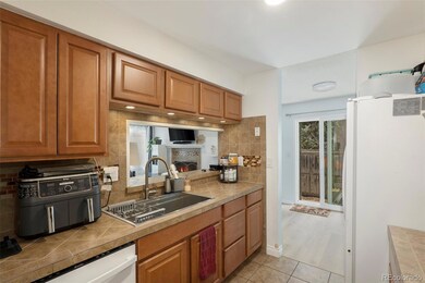 Oversized sink and pass-through bar.