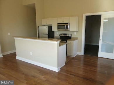 312-22 Walnut St unit 102, Philadelphia, PA 19106 - photo 3