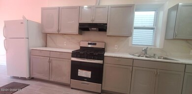Kitchen 1b