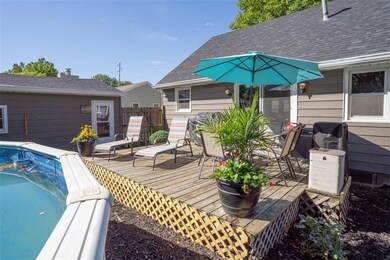 2515 E 25th St, Des Moines, IA 50317 - photo 4