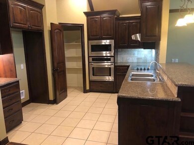 1539 Skidmore Ln, Tyler, TX 75703 - photo 4