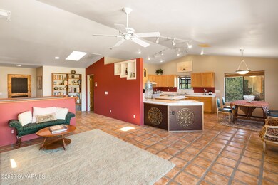 5933 N Bentley Court