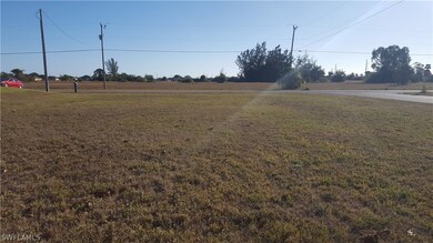 2800 NE 3rd Ave, Cape Coral, FL 33909 - photo 5