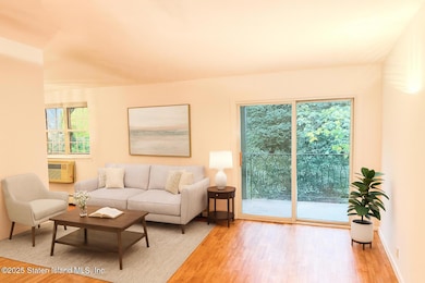 400 Maryland Ave unit 3b, Staten Island, NY 10305 - photo 2