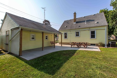 409 Center Drive_2-5
