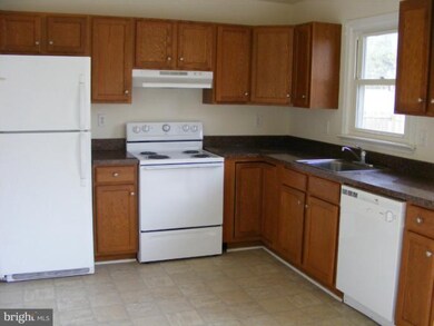 617 W 11th St, Front Royal, VA 22630 - photo 6