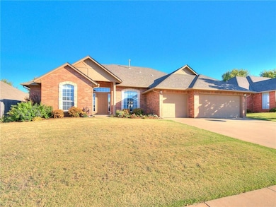 2701 Brenton Dr, Edmond, OK 73012 - photo 2