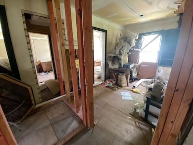 2512 Caplin St, Houston, TX 77026 - photo 3