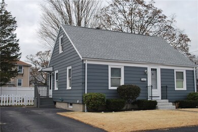 16 Cumberland St, Pawtucket, RI 02861 - photo 3