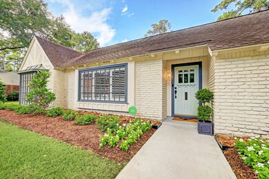 12106 Cobblestone Dr, Houston, TX 77024 - photo 2