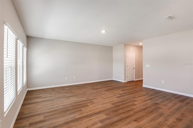 36912 Sagemoor Dr, Zephyrhills, FL 33541 - photo 7