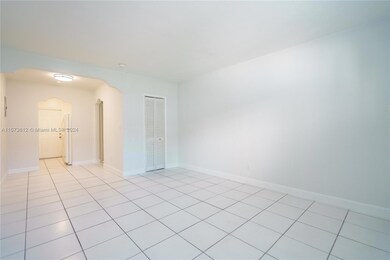 7821 Carlyle Ave unit 4, Miami Beach, FL 33141 - photo 7