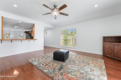 10555 Pak Cove, Biloxi, MS 39532 - photo 4