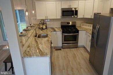 4304 Fairview Ave, Baltimore, MD 21216 - photo 7