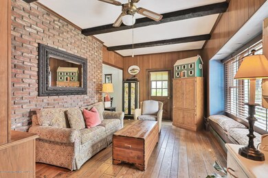 Family Room 3