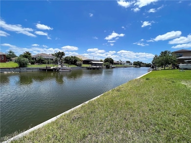 31 NE 12th Ct, Cape Coral, FL 33909 - photo 3