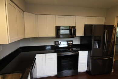 6301 Skywae Dr, Columbus, OH 43229 - photo 5