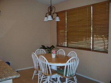 Eat-in Kitchen