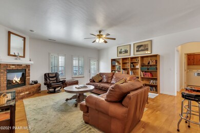 Living Room (1)