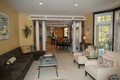 705 Waldens Pond Rd, Albany, NY 12203 - photo 7