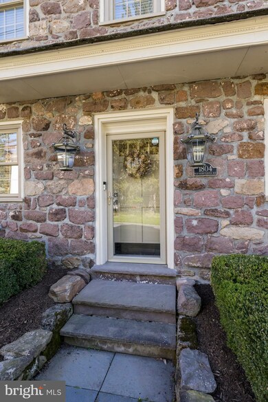 1804 Old Schuylkill Rd, Spring City, PA 19475 - photo 3