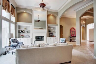 9957 Fountain Cir, Lenexa, KS 66220 - photo 4