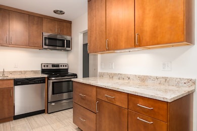 1136 Greenleaf Ave unit 303, Wilmette, IL 60091 - photo 7