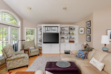 11 Plymouth River Rd, Hingham, MA 02043 - photo 5