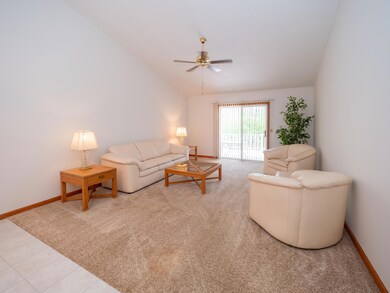 6112 Fairgrove St-104