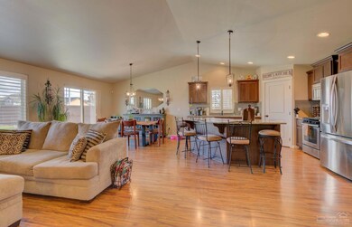 2751 SW Obsidian Ln, Redmond, OR 97756 - photo 7