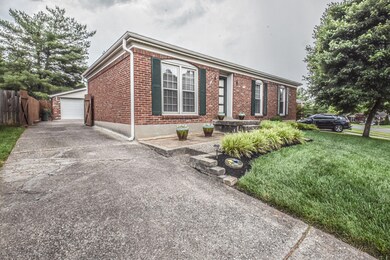 8407 Cloverport Dr, Louisville, KY 40228 - photo 7