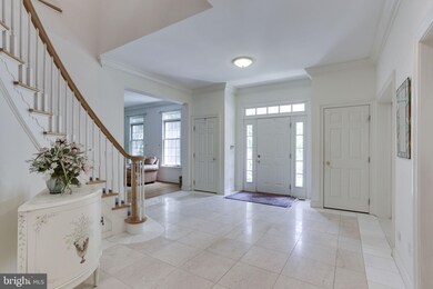 9217 Fall River Ln, Rockville, MD 20854 - photo 3