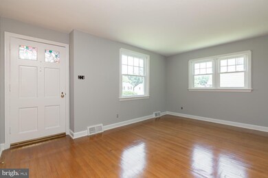 1424 Norman Rd, Havertown, PA 19083 - photo 5