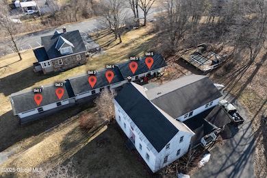 Motel, House